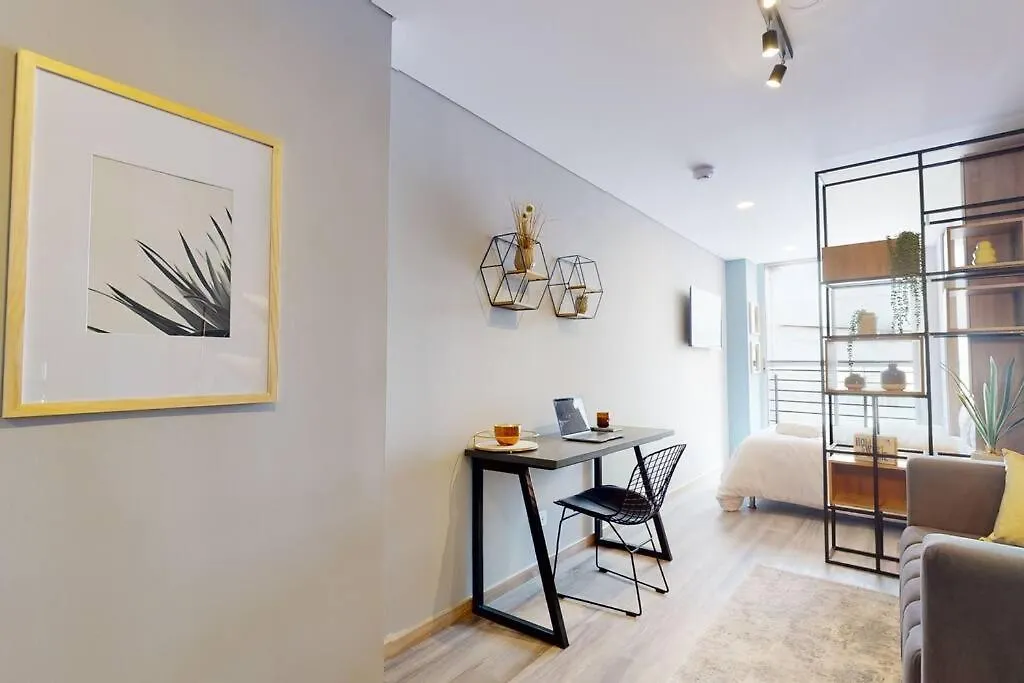 Apartamento Horizon 85 Lofts Zona T Bogotá 0*,  Colombia